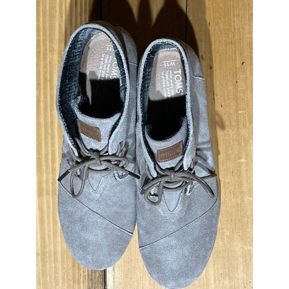 TOMS women's tan suede lace up wedge heel ankle bootie/boot. Size 11 - Picture 5 of 7